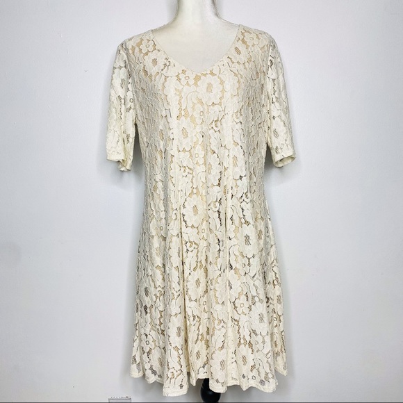 Julian Taylor Dresses & Skirts - Julian Taylor Lace Skater Dress Size 14